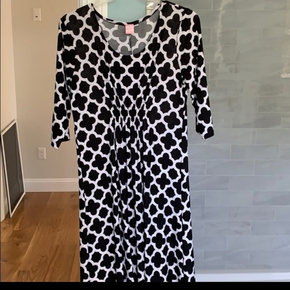 Flirty Pink Dresses & Skirts - Black and White Stretchy Maxi Dress